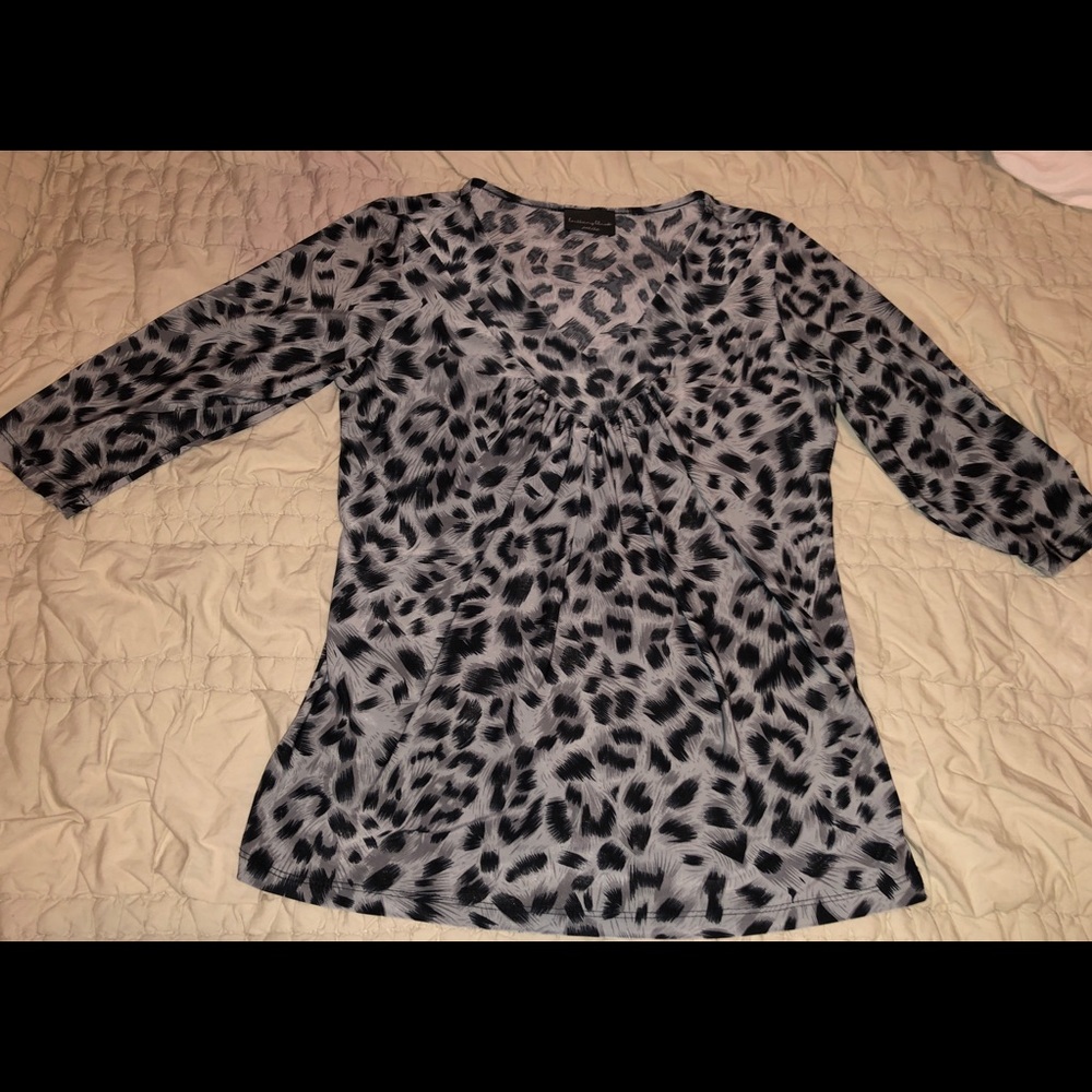 Leopard print top